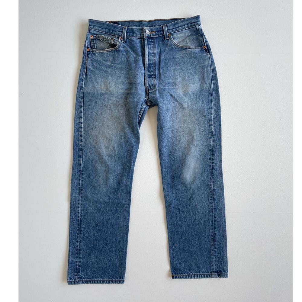 Vtg Y2K 2000s LEVIS 501 XX Blue Denim Jeans / 36 x 33 / Nice Fade Button Fly